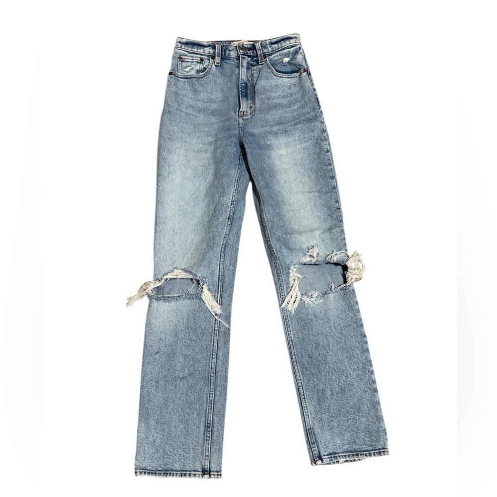 Abercrombie & Fitch | The 90s straight Light Blue Distressed Straight Leg Jeans